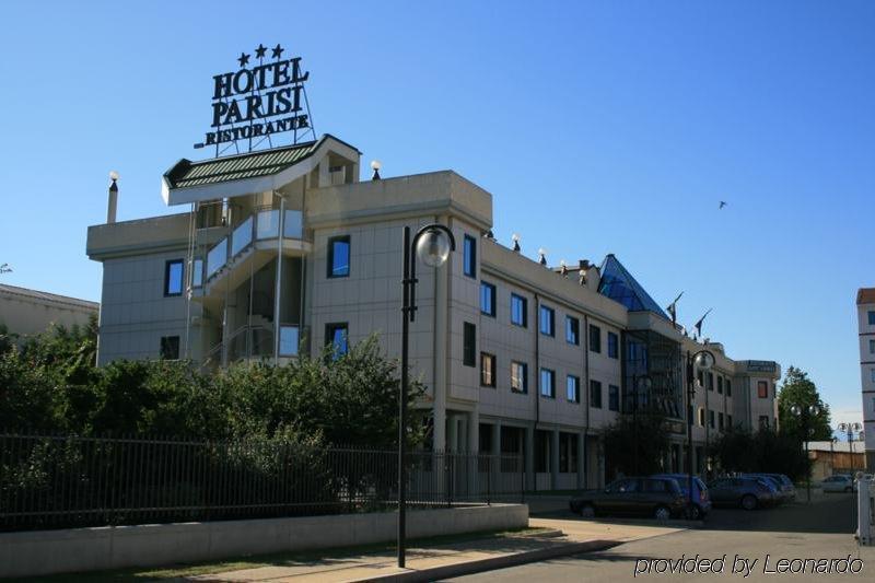 ניקלינו Hotel Parisi מראה חיצוני תמונה