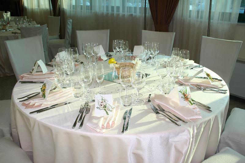 ניקלינו Hotel Parisi מראה חיצוני תמונה